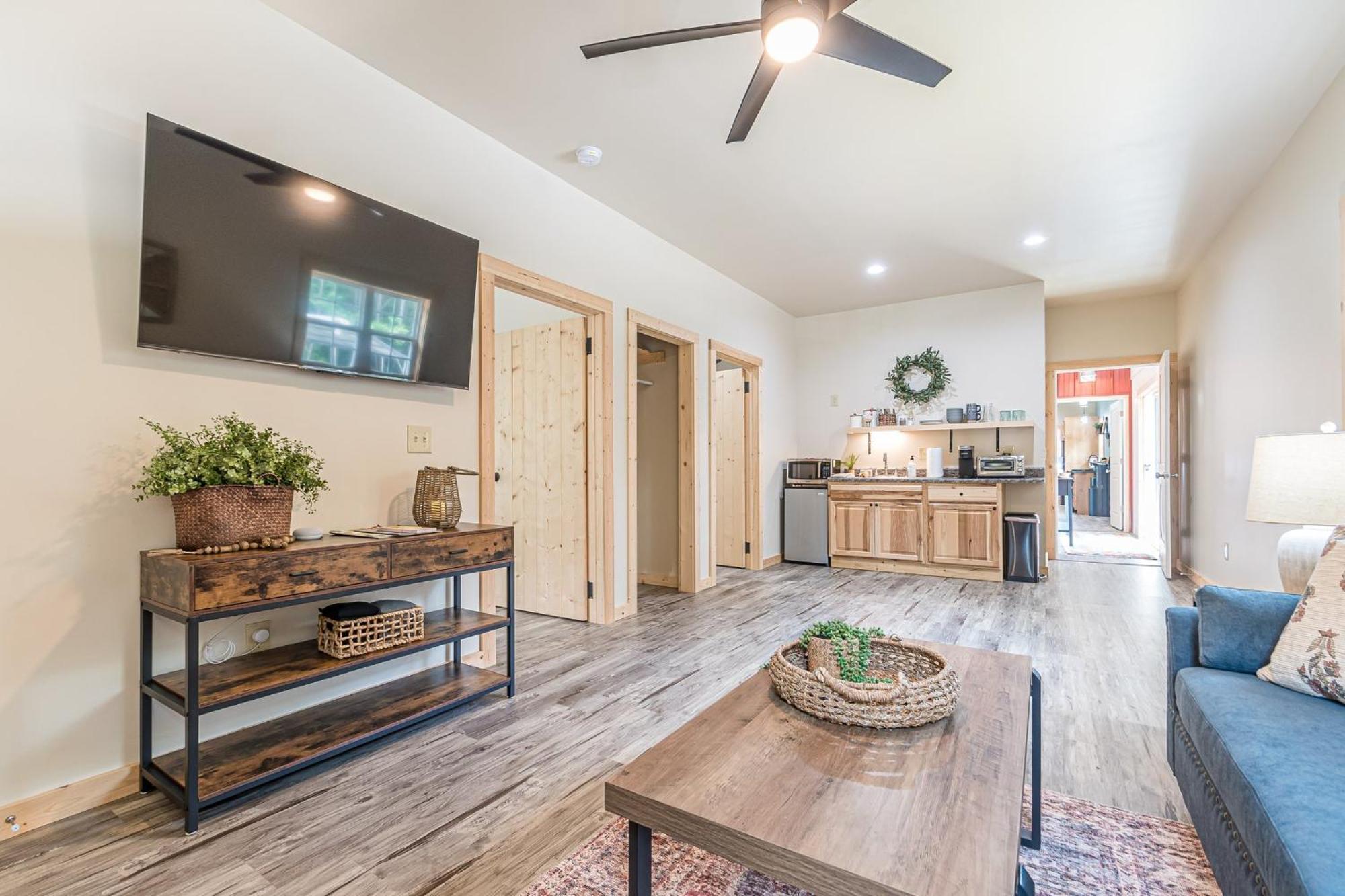 Rustic Roost-5 Acres, Fenced, Fire Pit, Rv Option & Mtn View Villa ดาห์ลอนีกา ภายนอก รูปภาพ